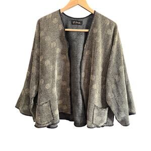 Vintage Vera Taupe and Black Textured Artsy Cropped Kimono Art to wear One Size
